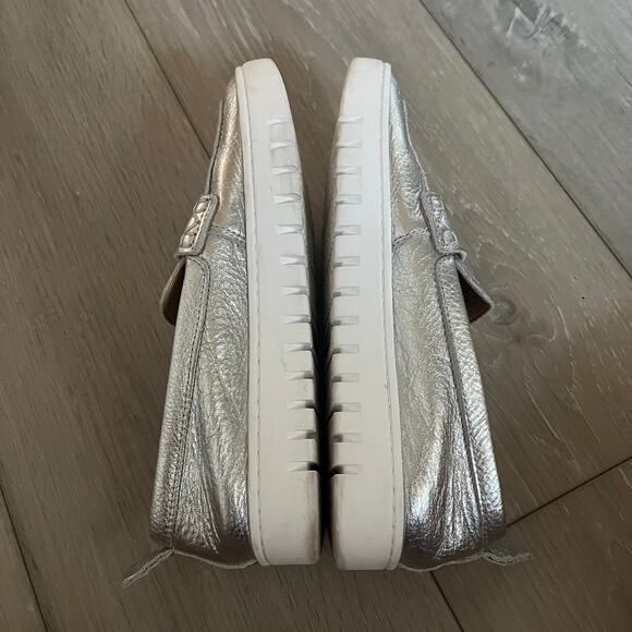 Vionic 'Uptown' Women's 6.5 Silver Leather Penny Loafer Flat Comfort Shoe - Picture 9 of 11